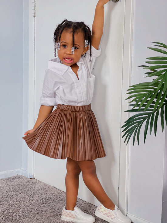 World Traveler PU Leather Pleated Toddler Girl Skirt (Brown)